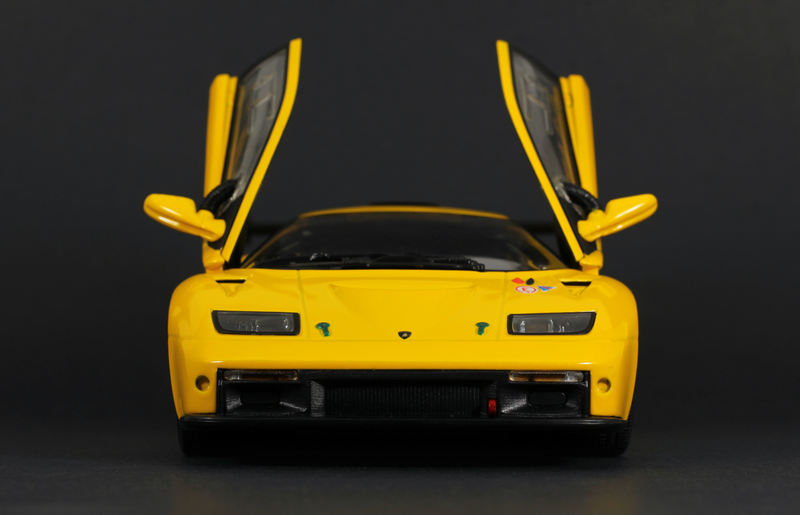 Illustration for article titled Lamborghini Diablo GTR in 1:18 scale by Hot Wheels